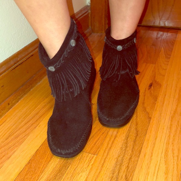 Minnetonka Moccasins sz. 9 - Picture 1 of 8